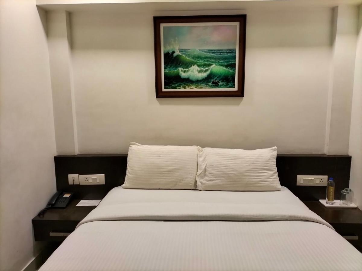 Hotel Saas Residency Kóžikkót Exteriér fotografie