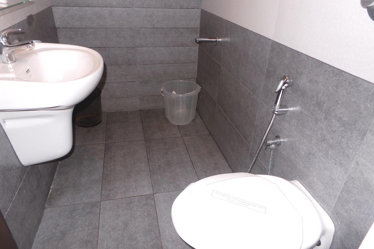 Hotel Saas Residency Kóžikkót Exteriér fotografie