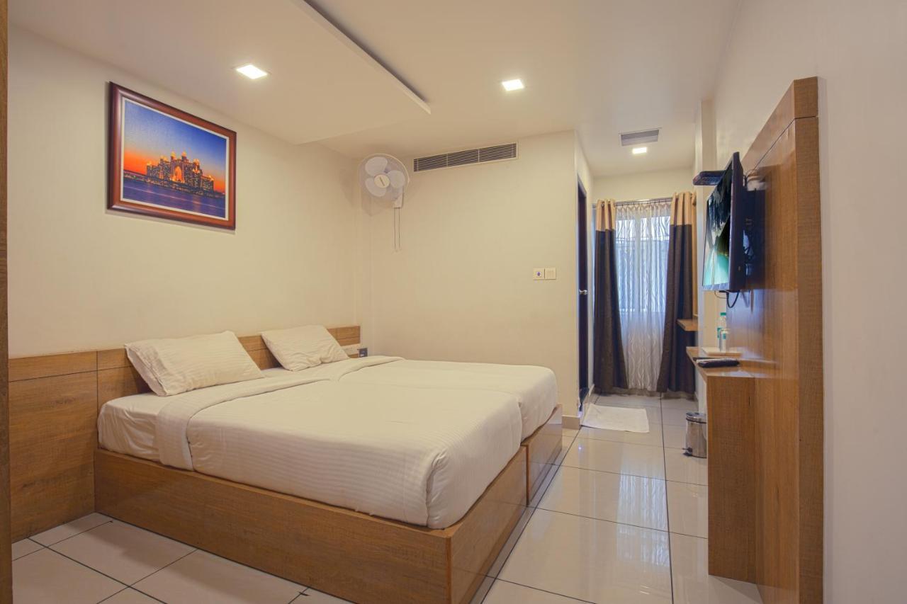 Hotel Saas Residency Kóžikkót Exteriér fotografie